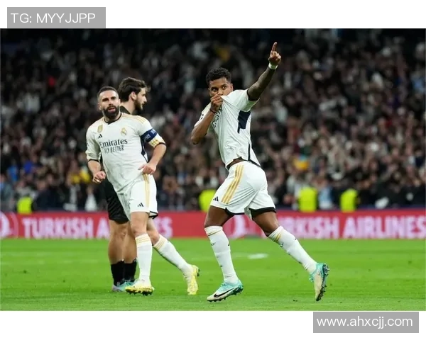 西甲惊天冷门那不勒斯4比0横扫皇马神扑瞬间震撼全场