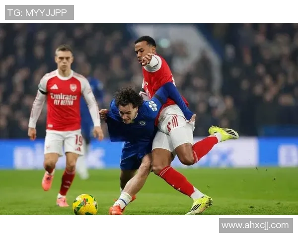 足总杯激战阿森纳逆转切尔西引发争议判罚全场沸腾