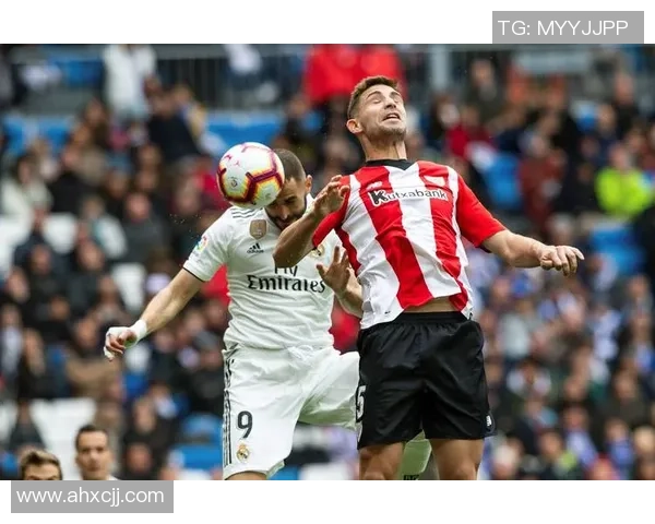 世界杯精彩对决那不勒斯与皇马战平绝杀瞬间引发全场狂欢与十大进球回顾 世界杯精彩对决那不勒斯与皇马战平绝杀瞬间引发全场狂欢与十大进球回顾